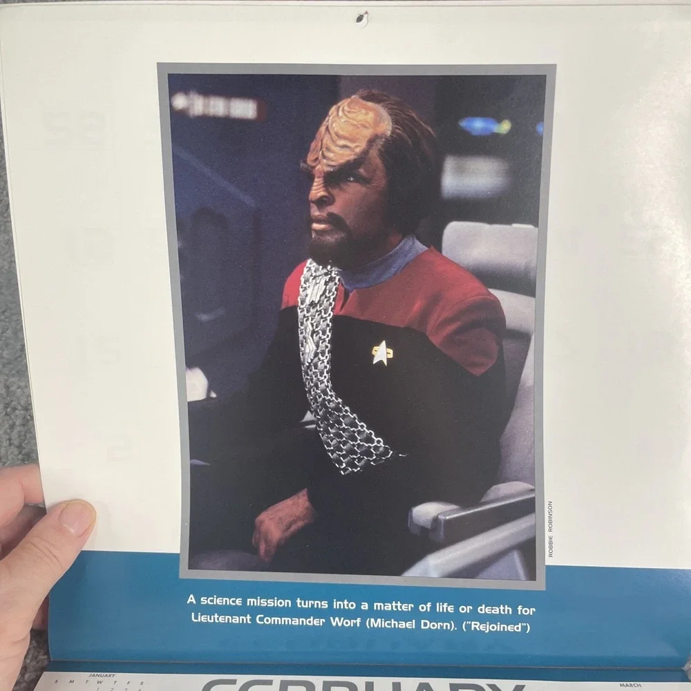Star Trek : Deep Space Nine 1997 Calendar (Works For 2025) Open/unused